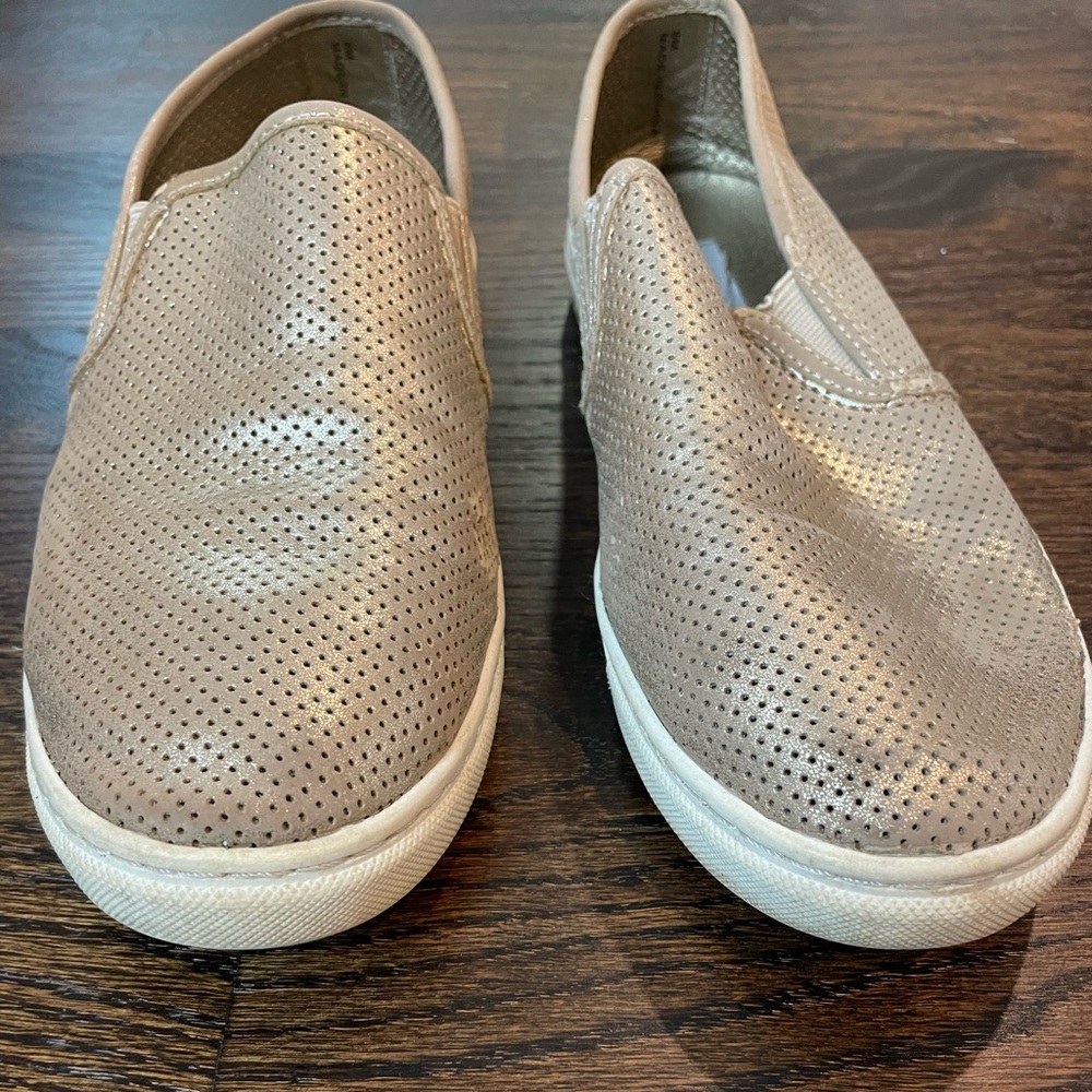 Steve Madden Used Condition Slip On Gold Shoes - Picture 2 of 6